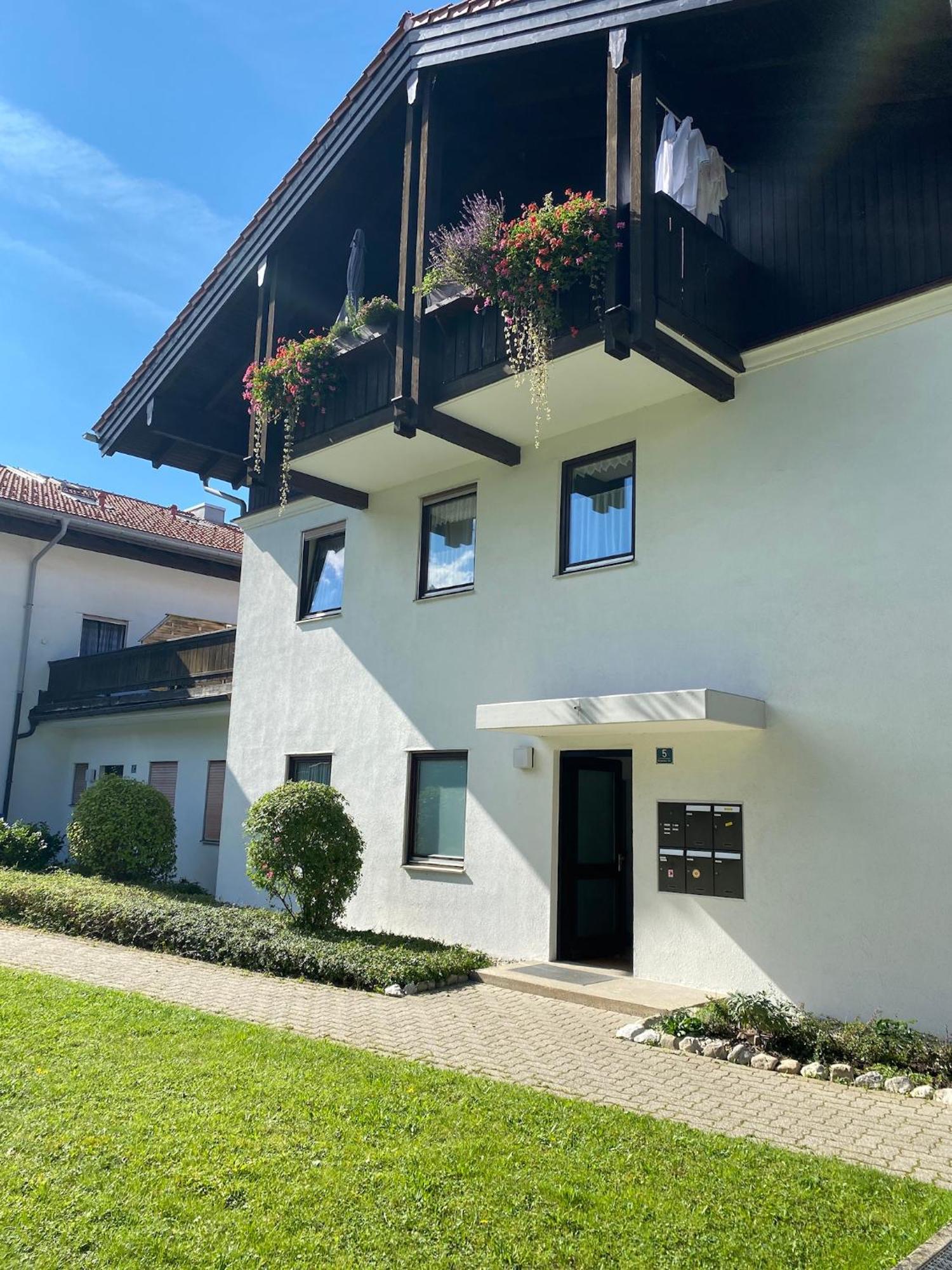 Ferienwohnung Chiemgauzeit - Chiemgaukarte Inzell Exterior photo